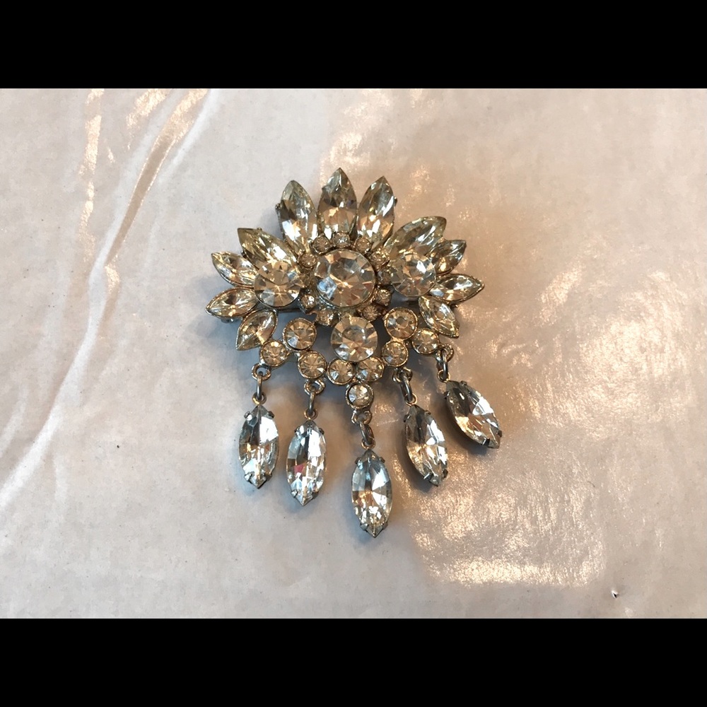 Rhinestone brooch